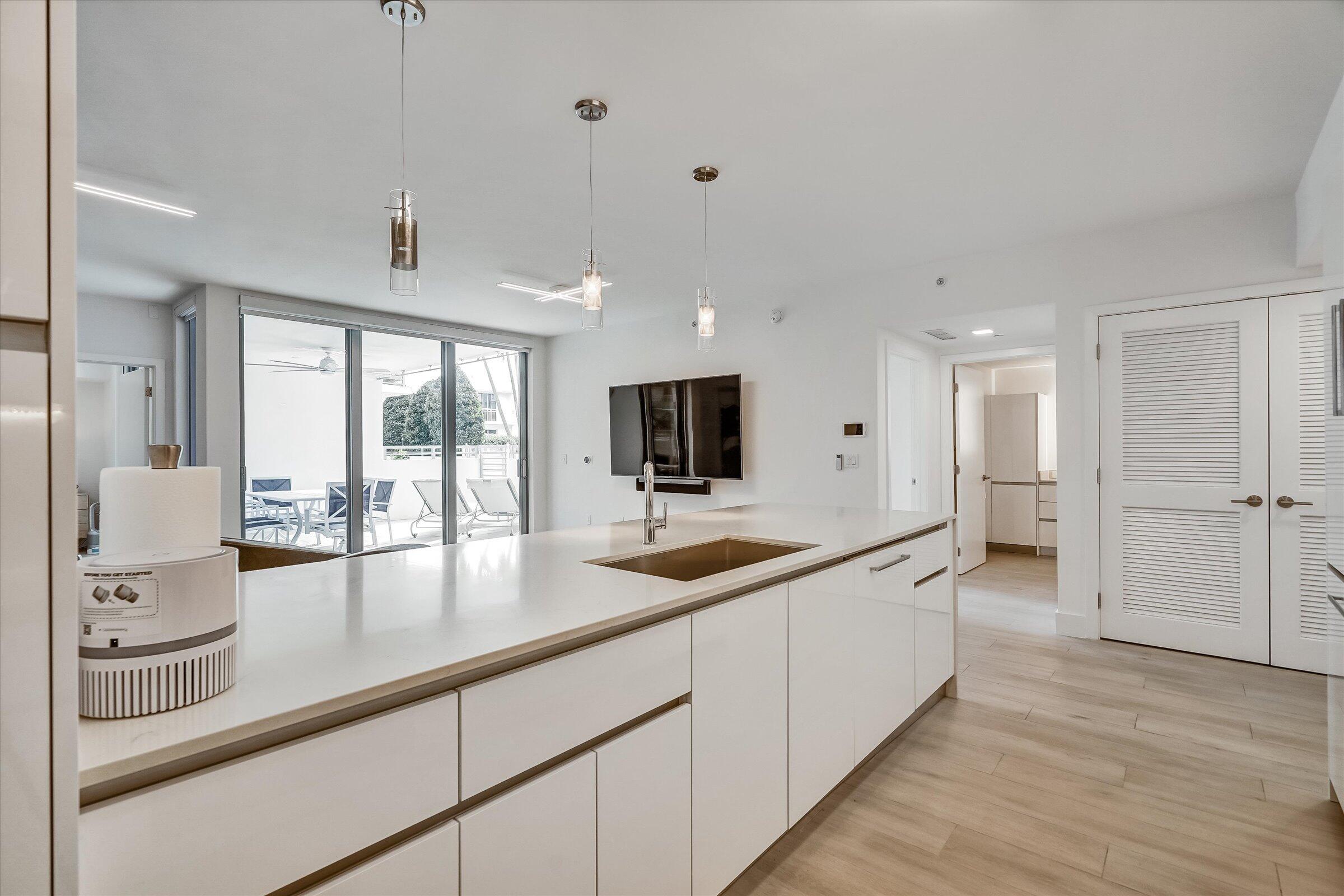 111 SE 1st Avenue 315