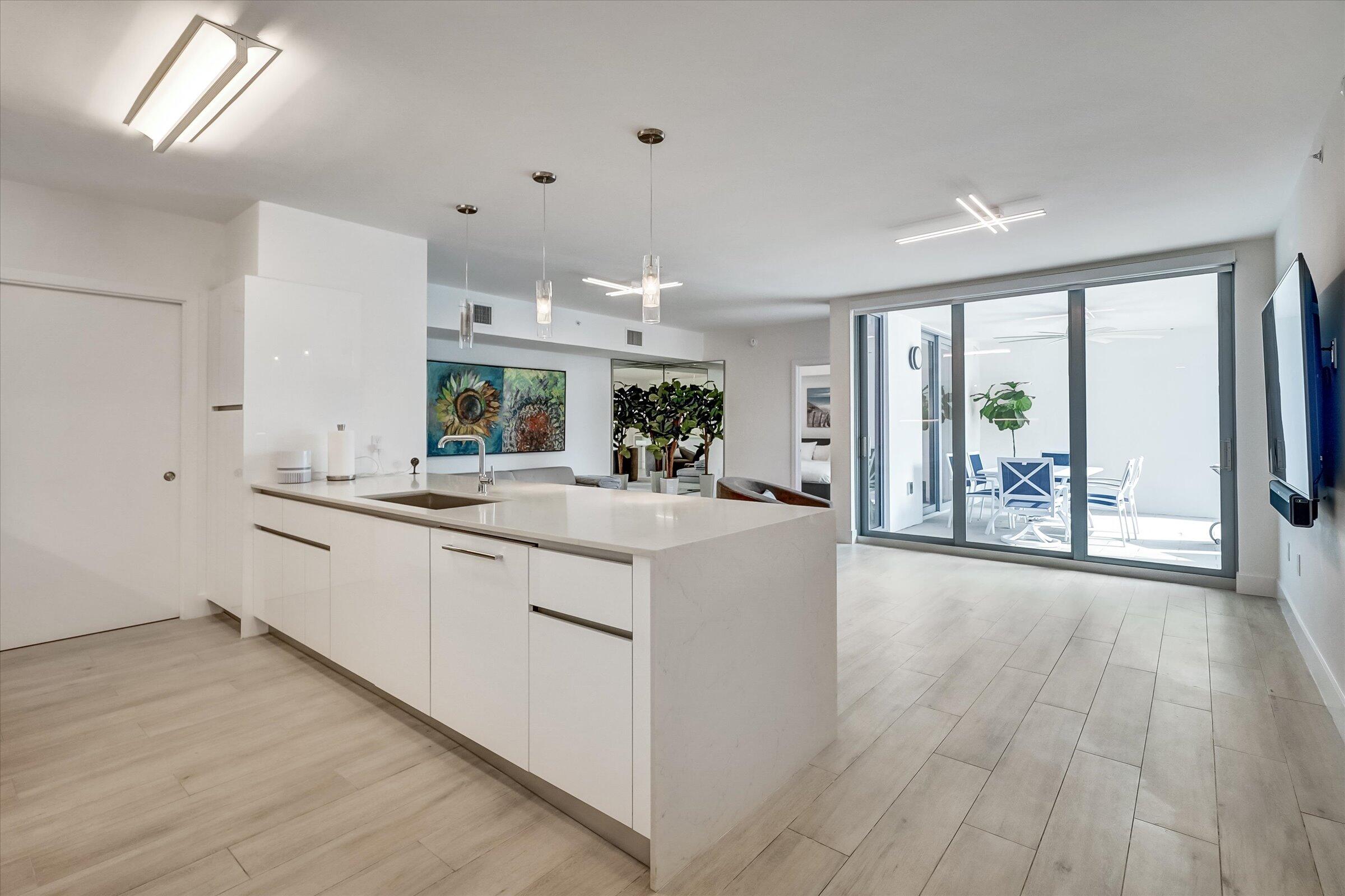 111 SE 1st Avenue 315