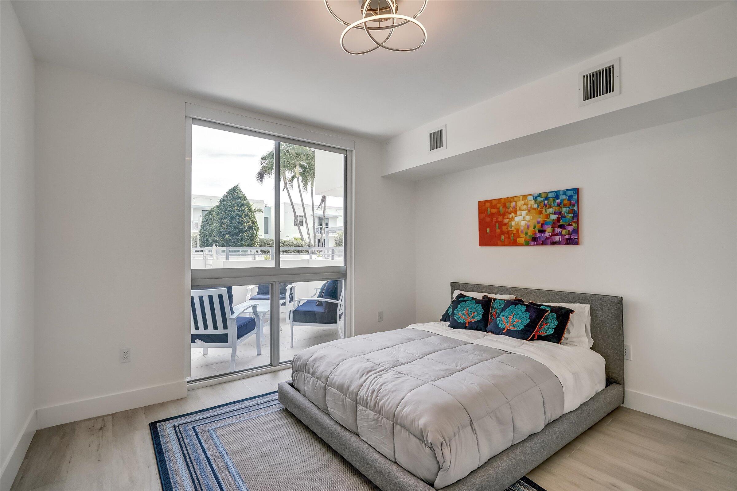 111 SE 1st Avenue 315