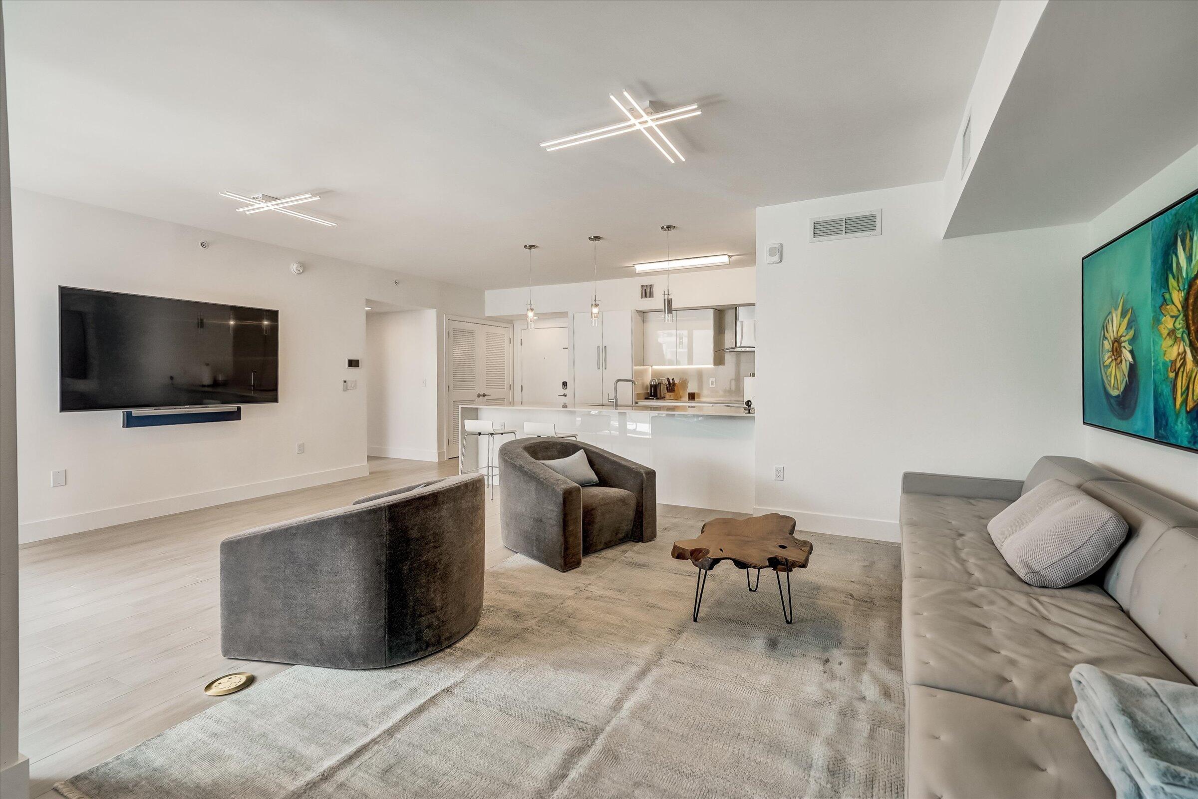 111 SE 1st Avenue 315