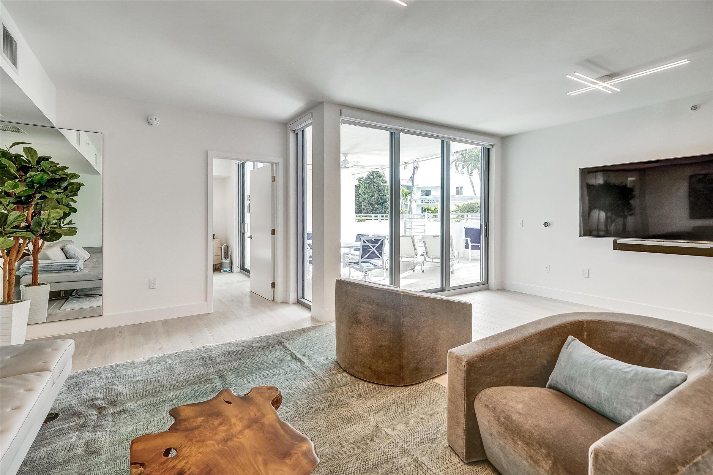 111 SE 1st Avenue 315