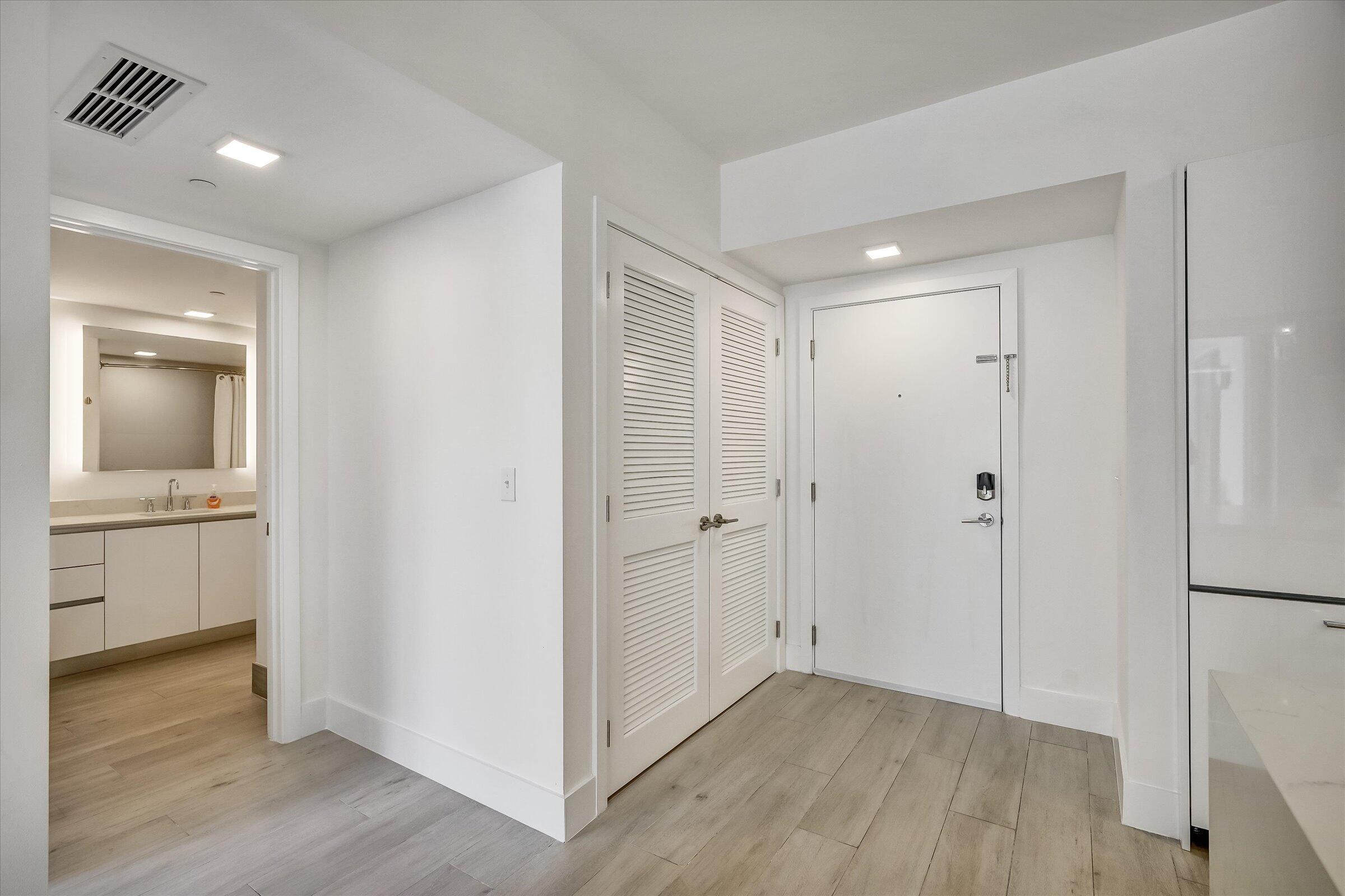 111 SE 1st Avenue 315