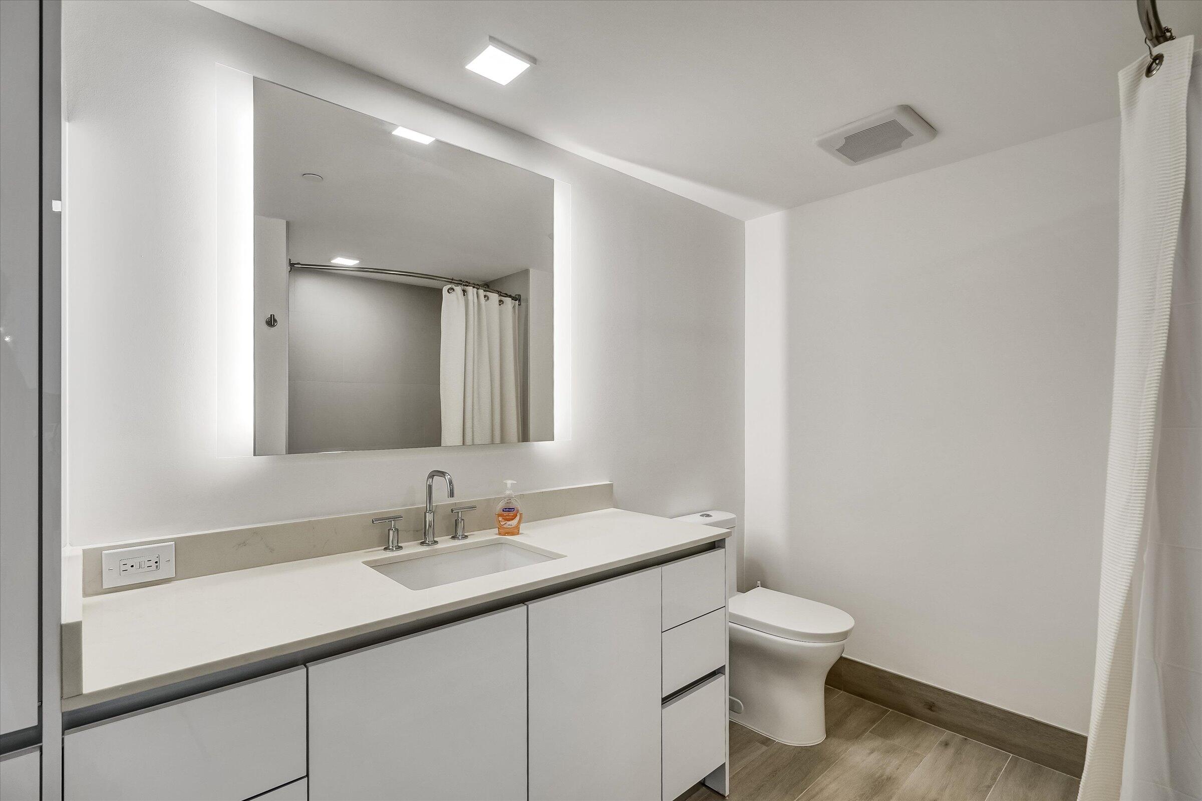 111 SE 1st Avenue 315