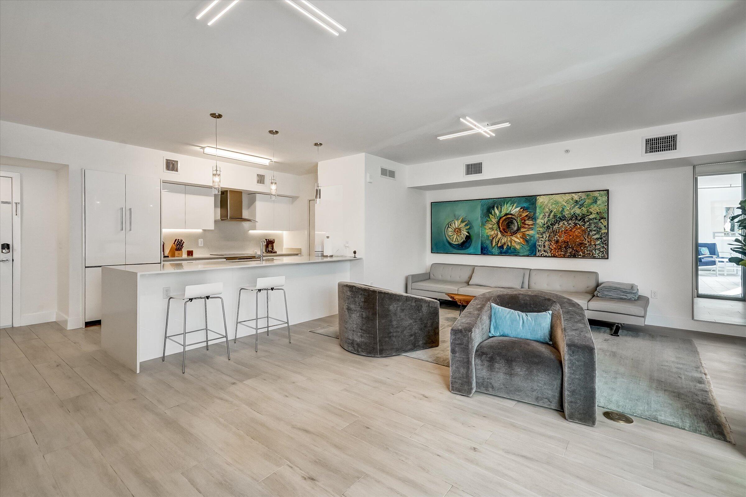 111 SE 1st Avenue 315