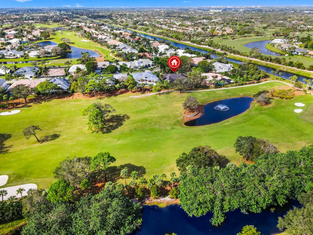 4372 Bocaire Boulevard