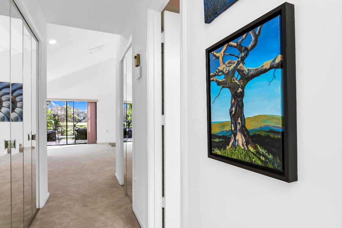 4372 Bocaire Boulevard