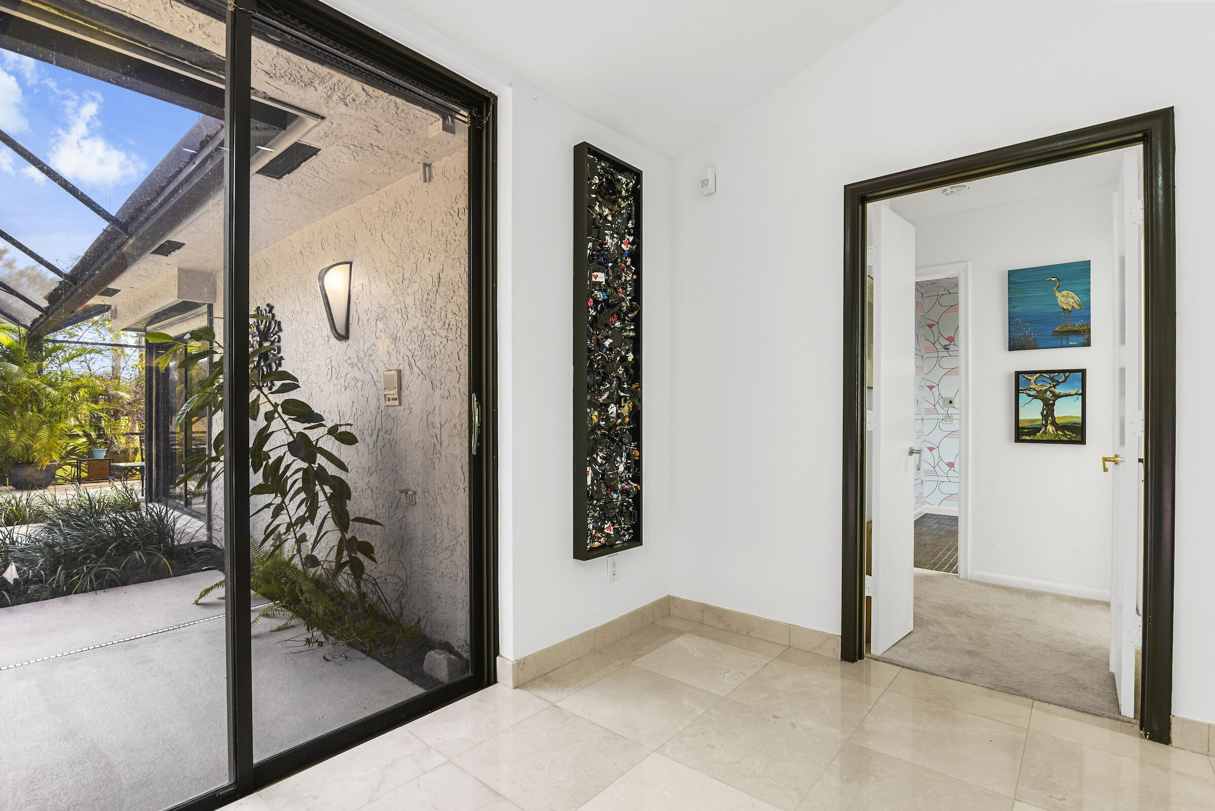 4372 Bocaire Boulevard