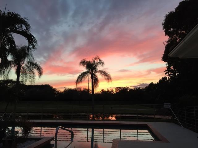 4372 Bocaire Boulevard