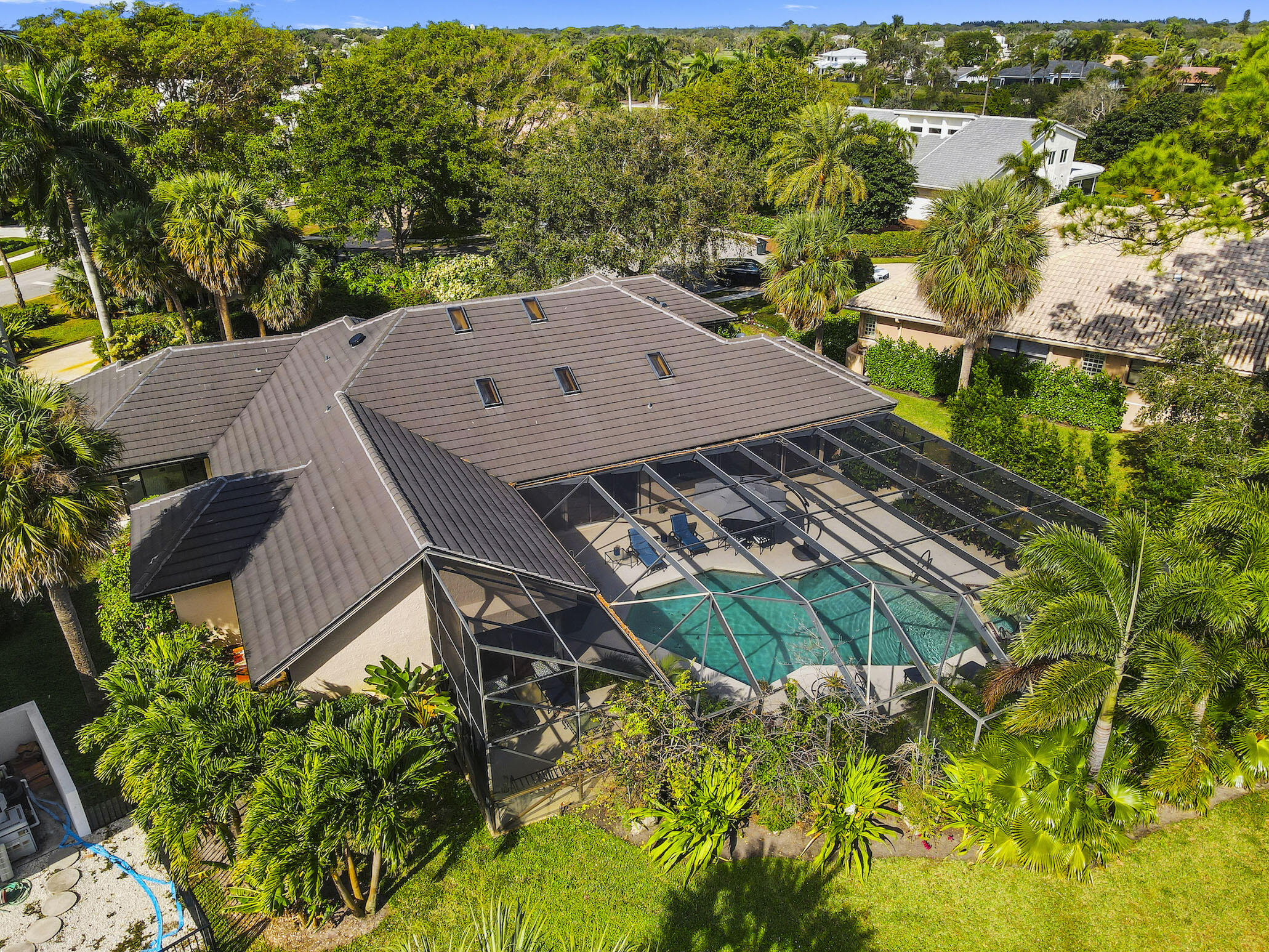 4372 Bocaire Boulevard