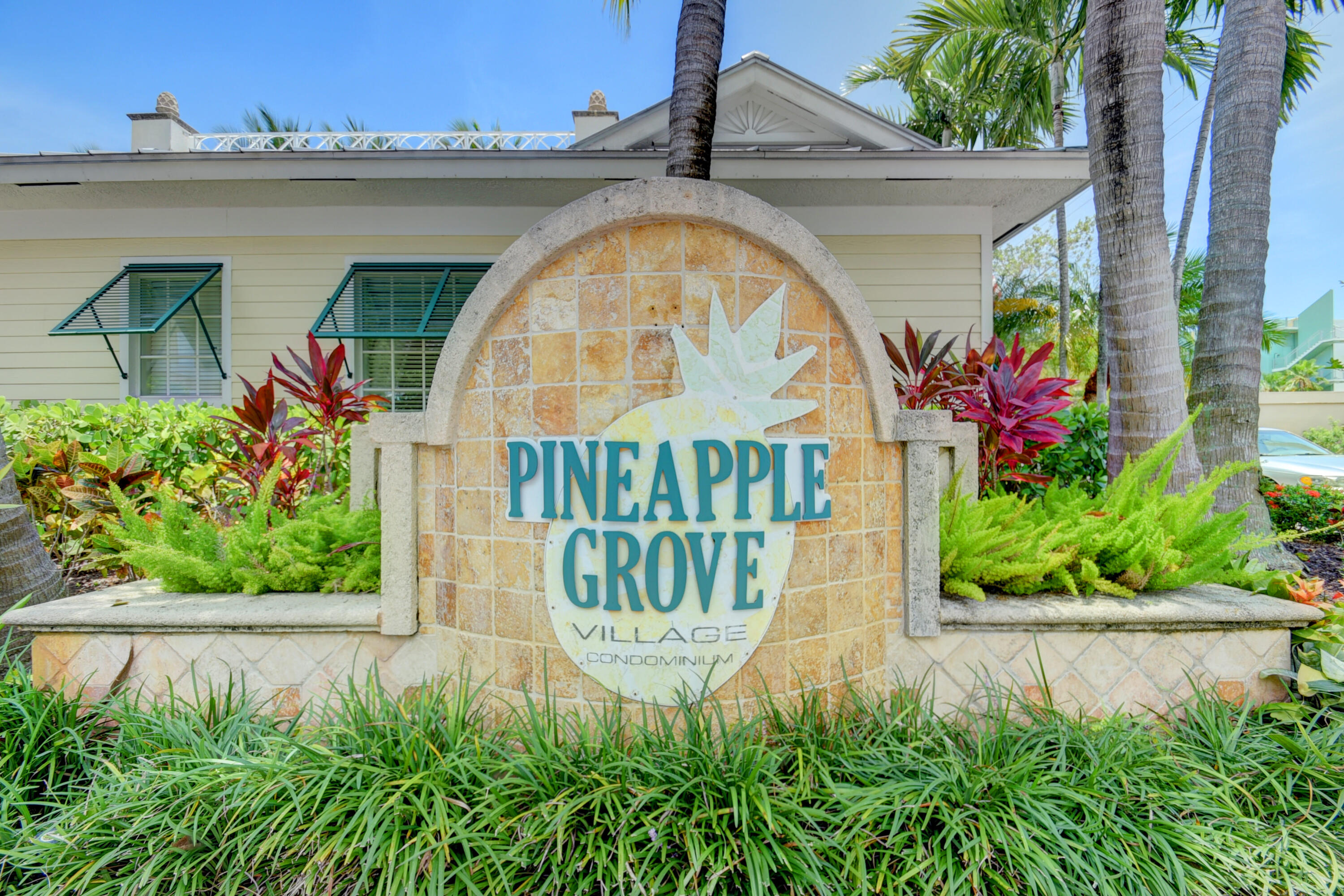 255 NE 3rd Avenue 2304