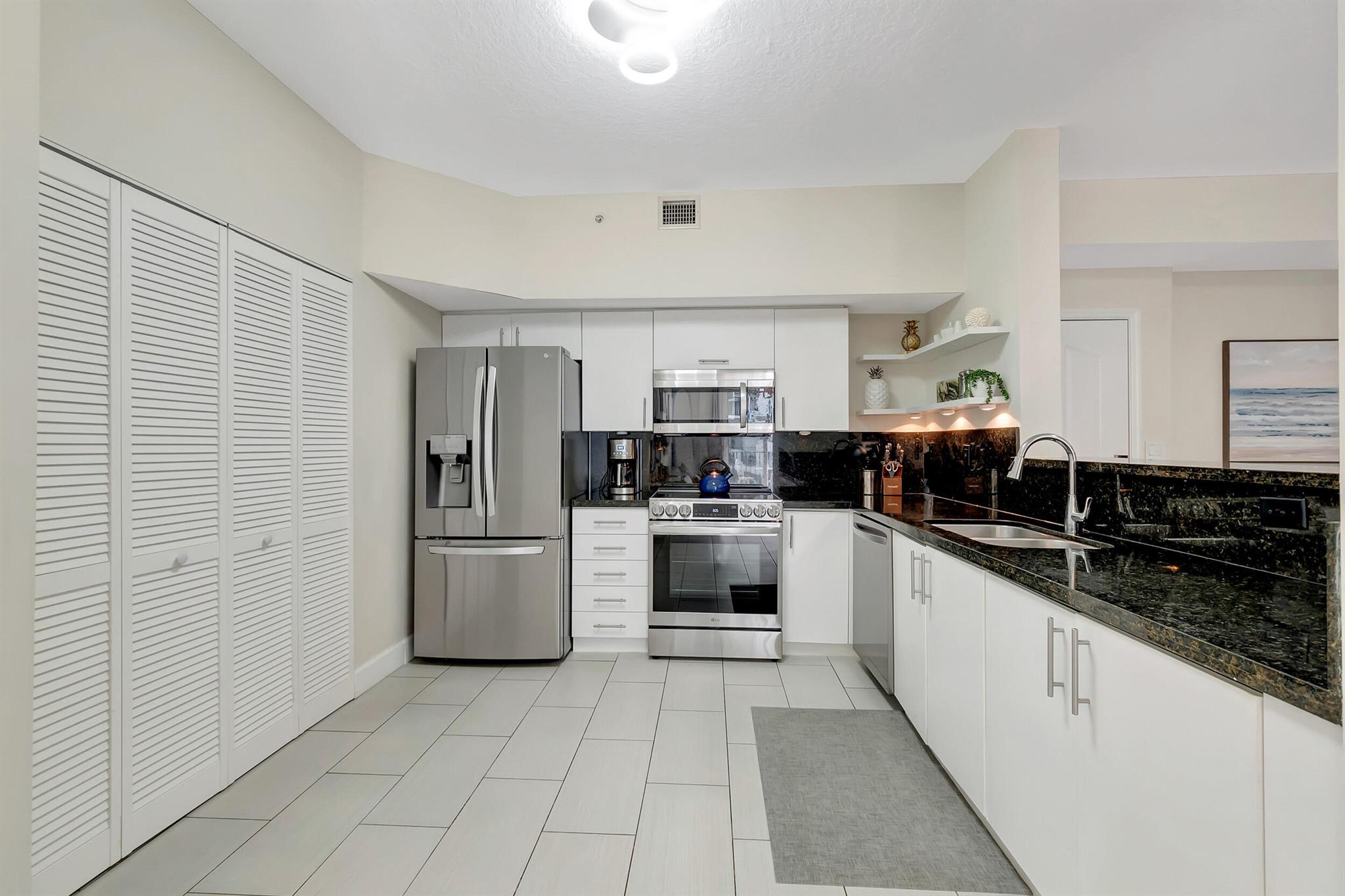 255 NE 3rd Avenue 2304