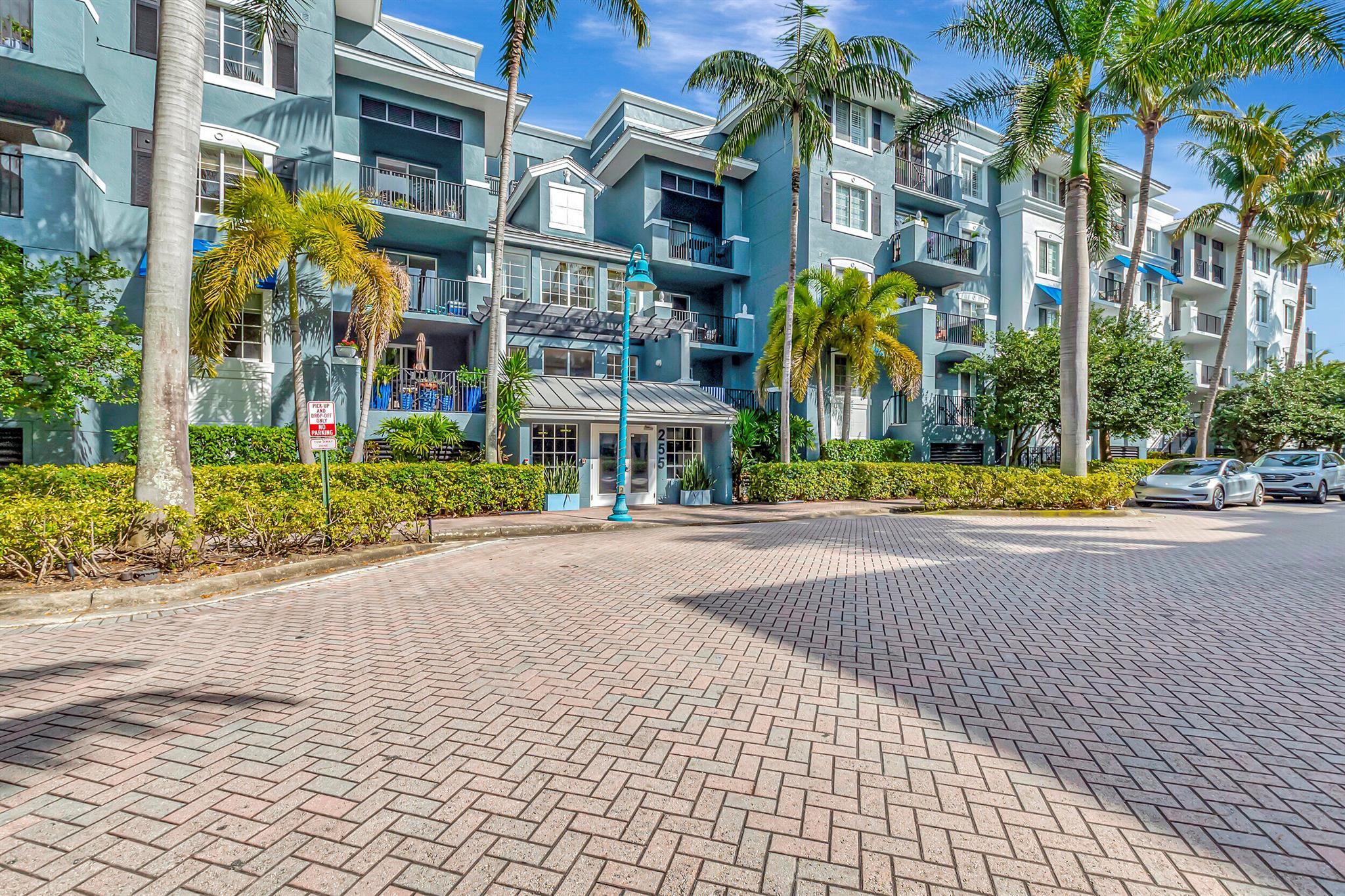 255 NE 3rd Avenue 2304