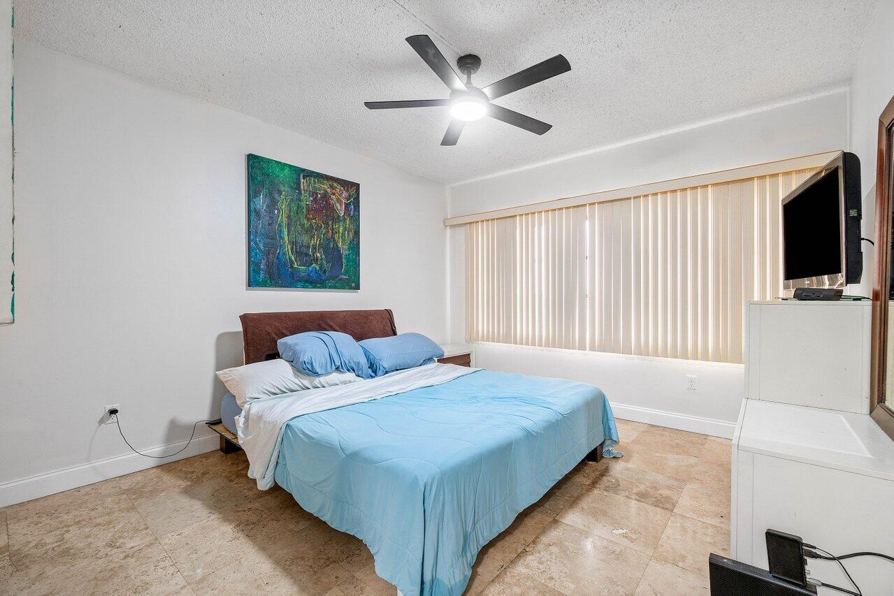 50 SW 3rd Avenue 5100