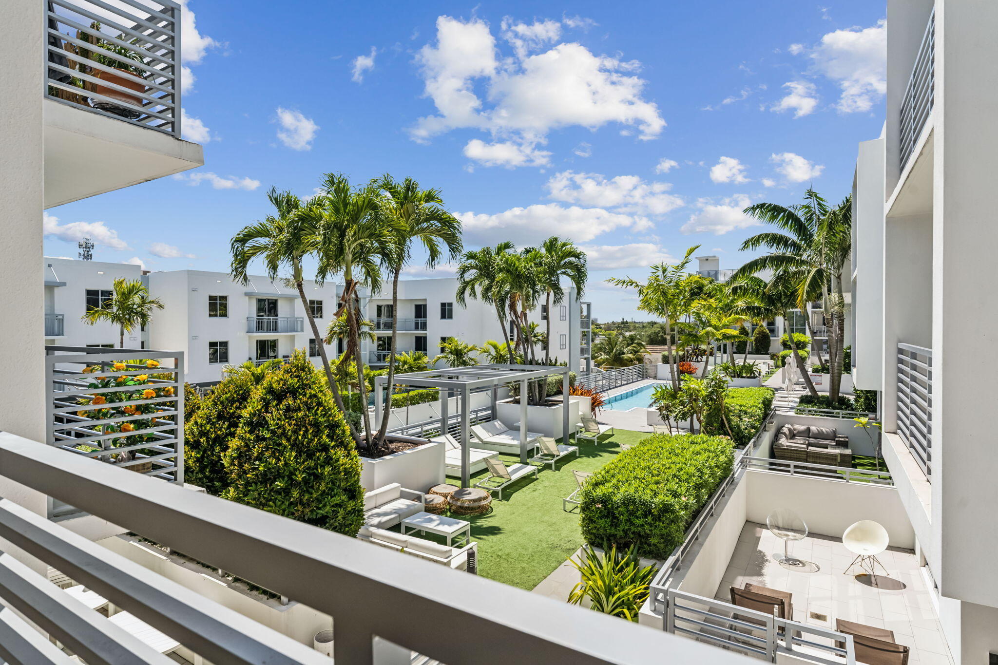 111 SE 1st Avenue 415