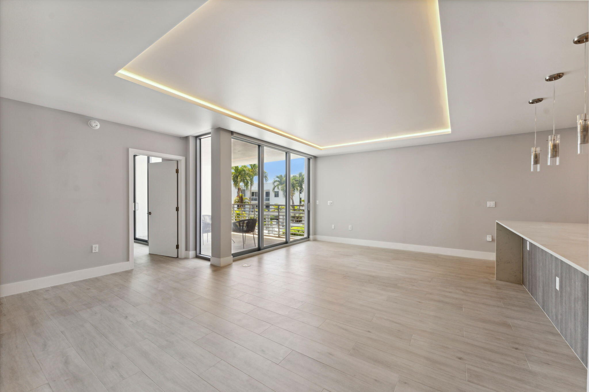 111 SE 1st Avenue 415