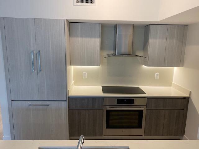 111 SE 1st Avenue 218