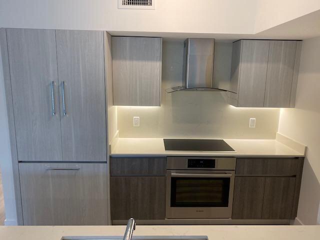 111 SE 1st Avenue 218