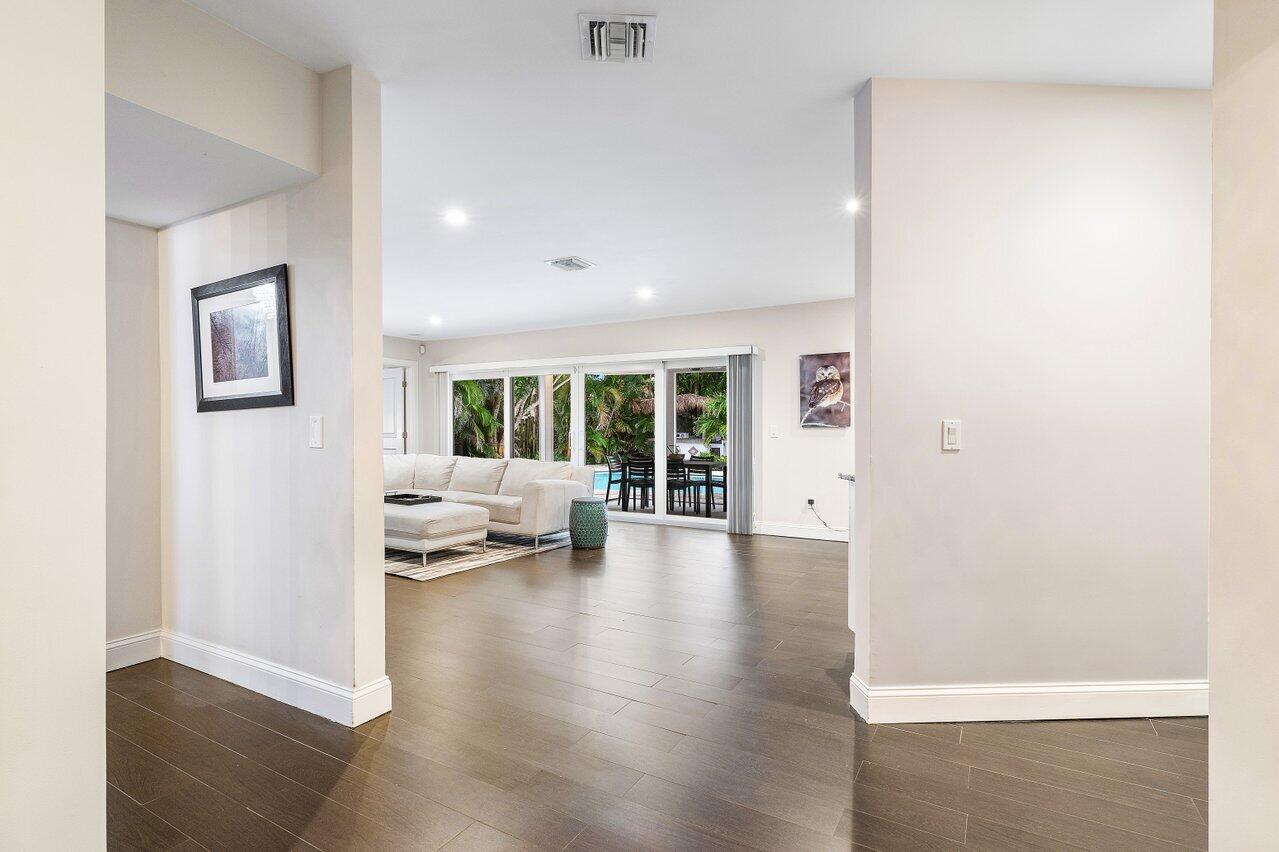 2401 Banyan Road