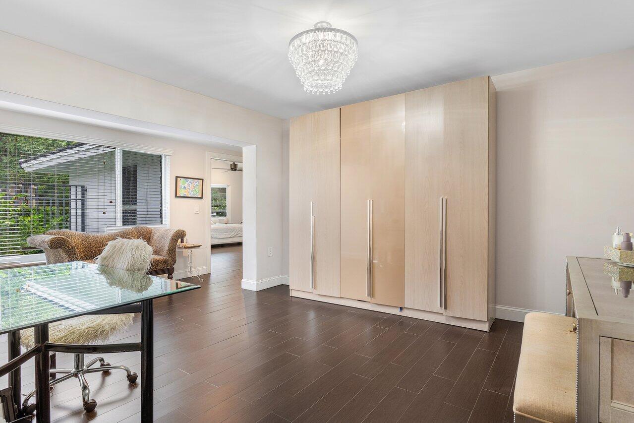 2401 Banyan Road