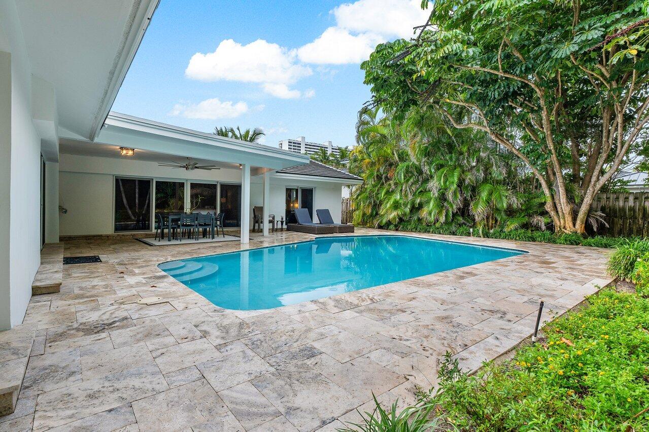 2401 Banyan Road