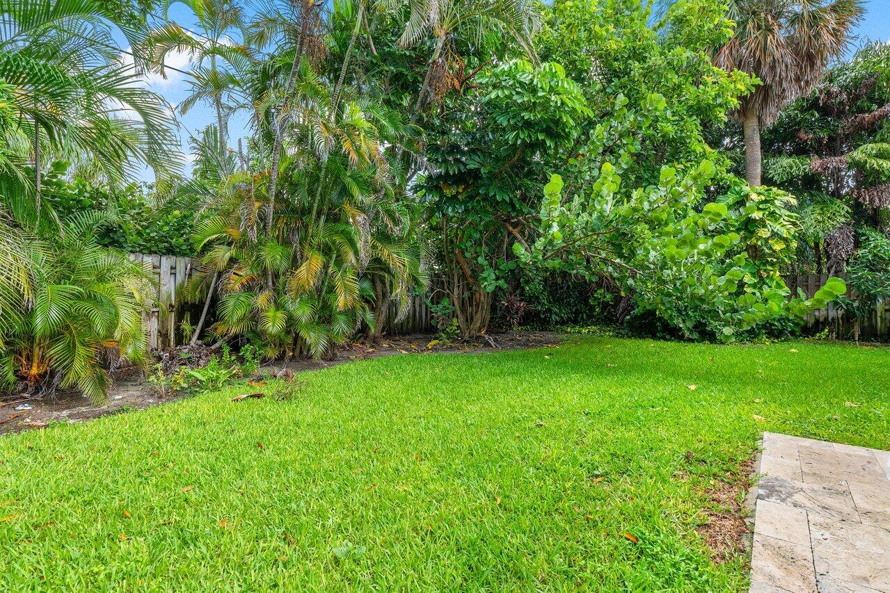 2401 Banyan Road