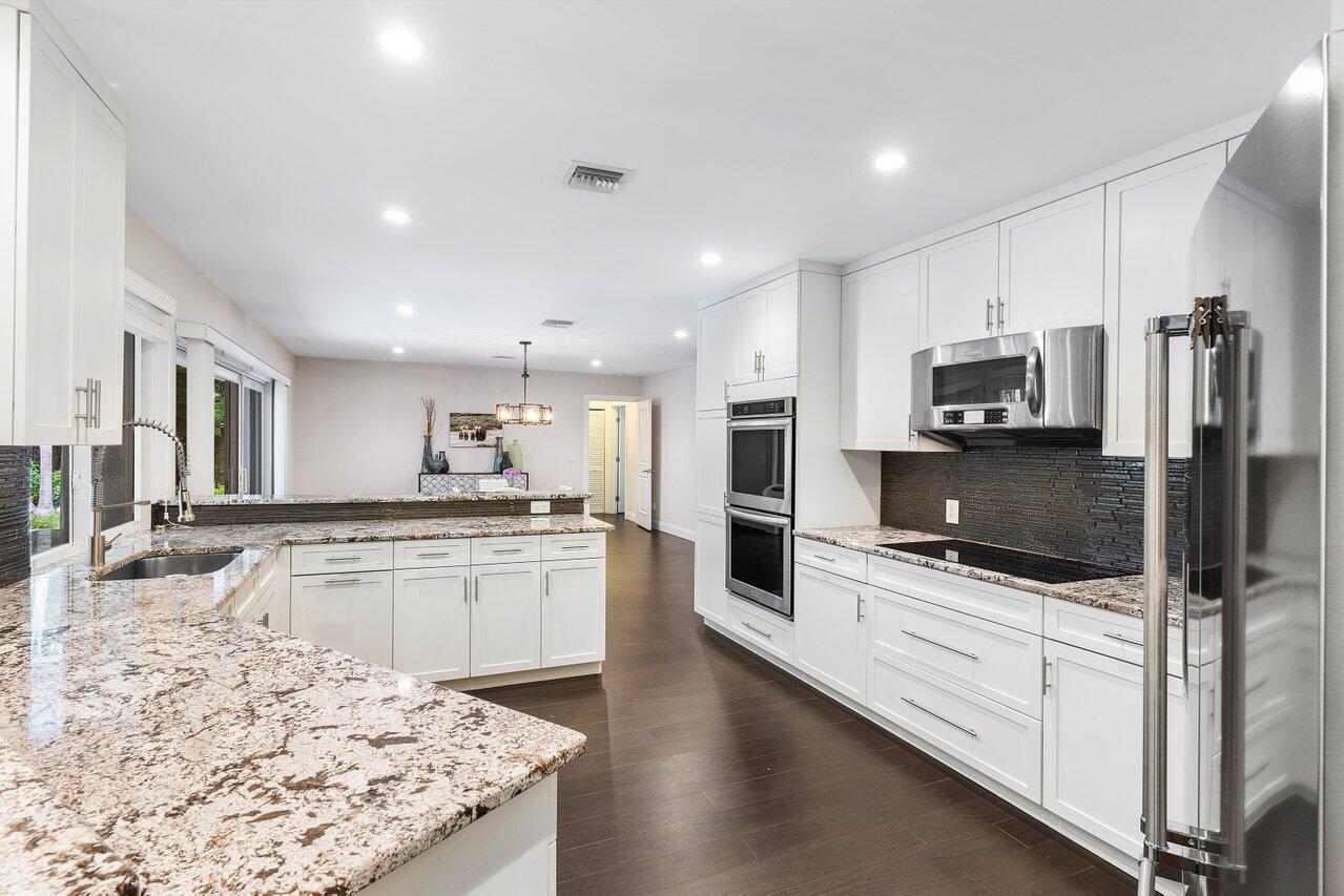 2401 Banyan Road
