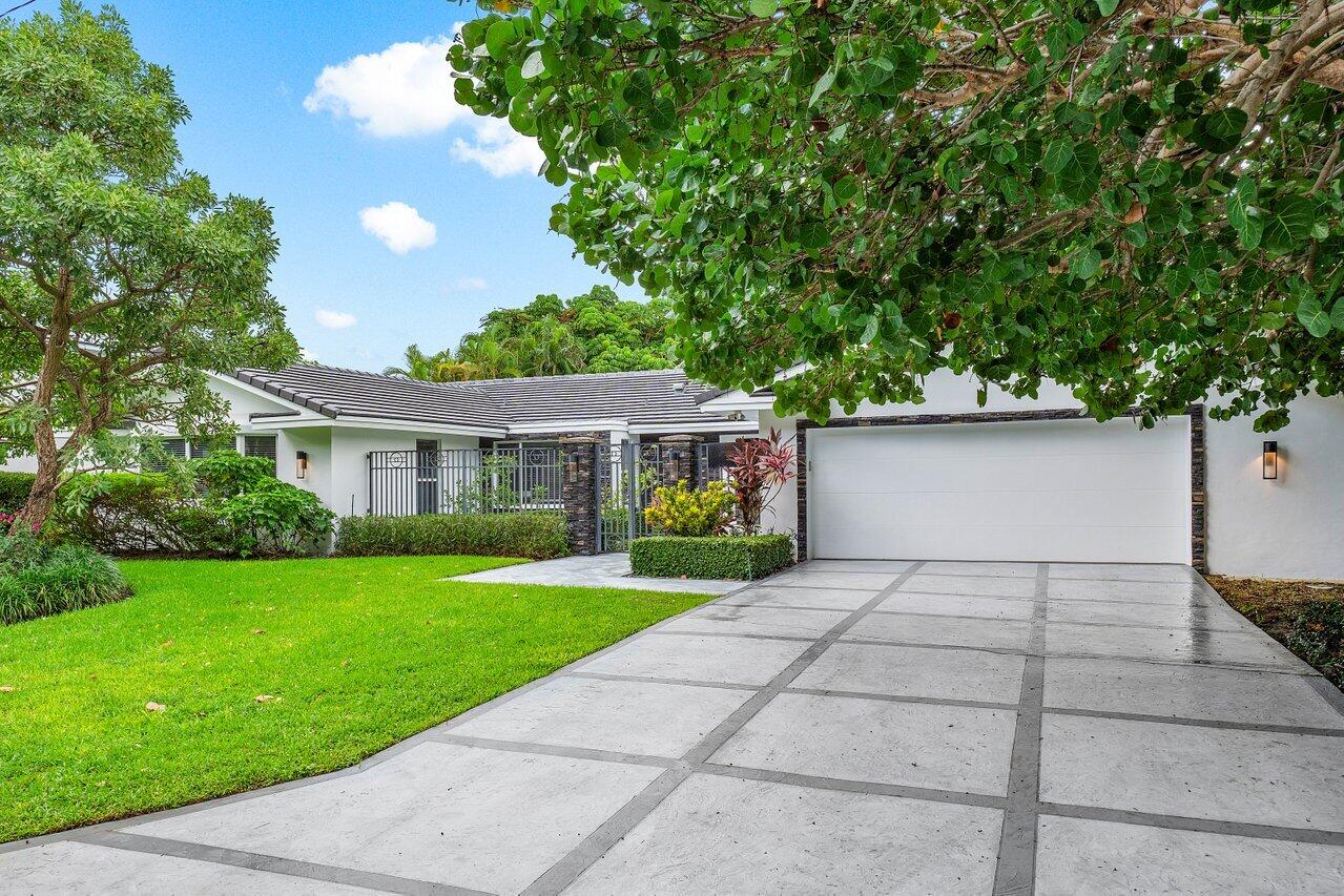 2401 Banyan Road