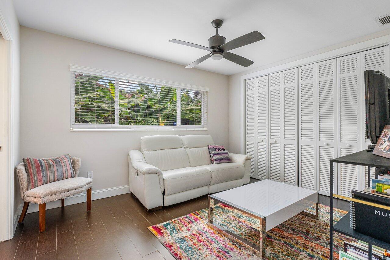 2401 Banyan Road