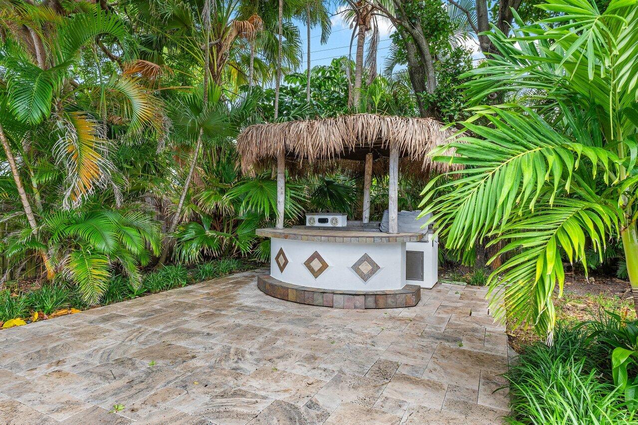 2401 Banyan Road