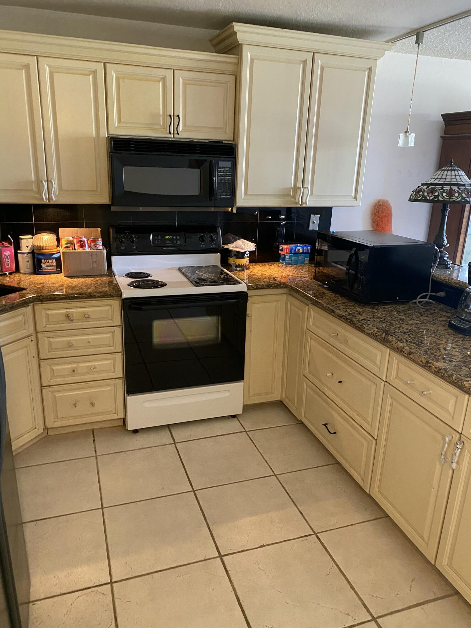 755 Dotterel Road 1304