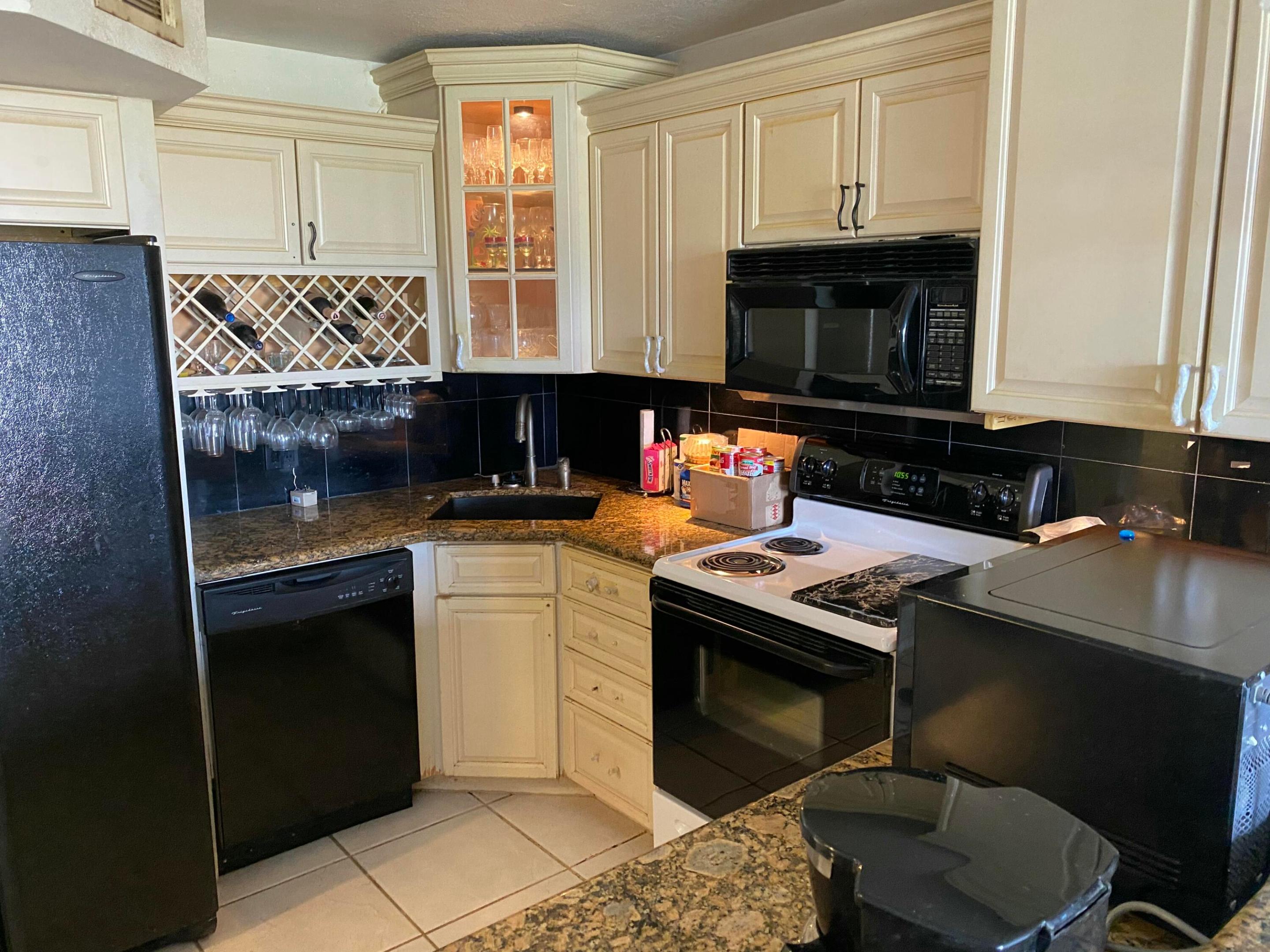 755 Dotterel Road 1304