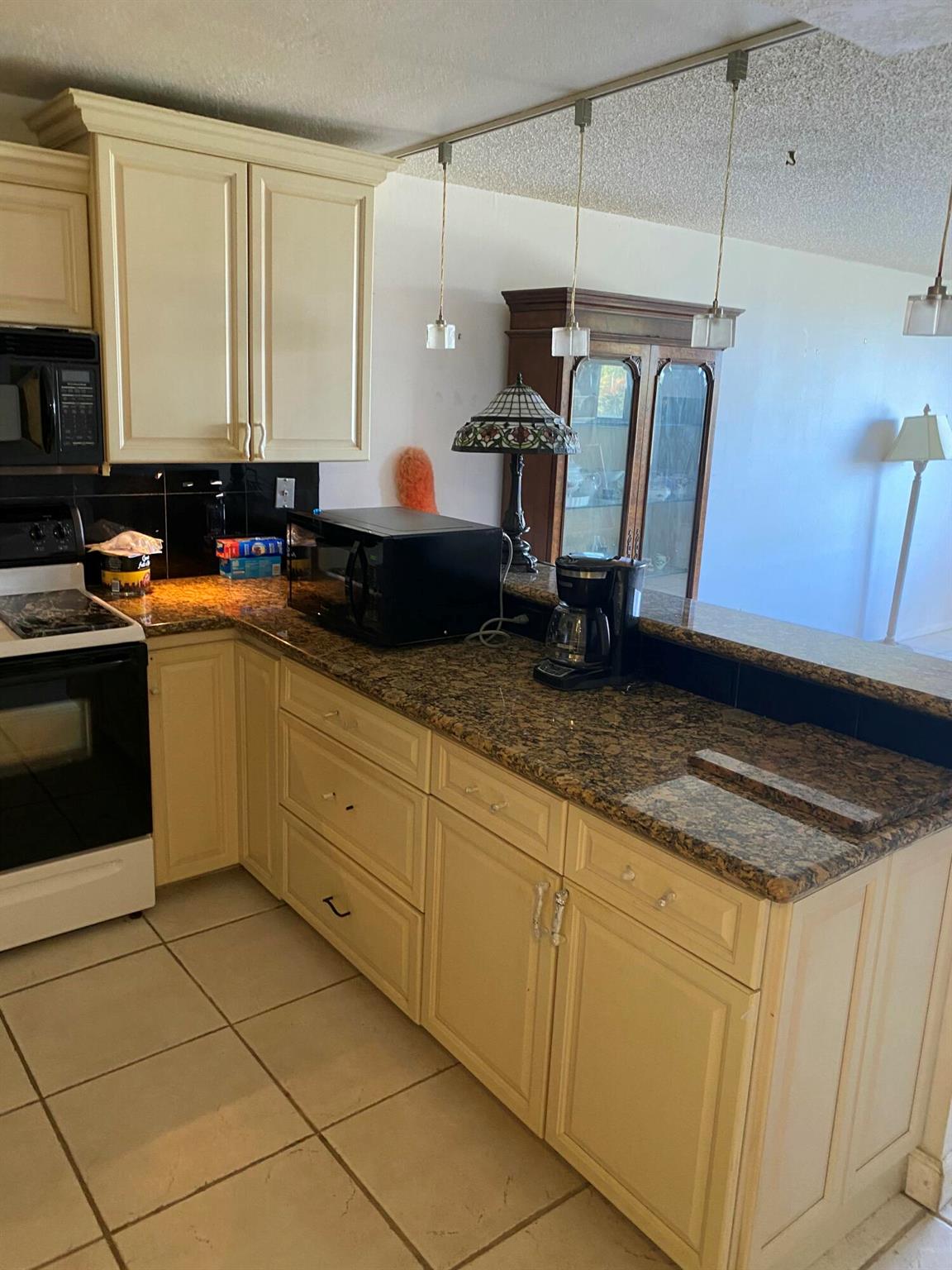 755 Dotterel Road 1304