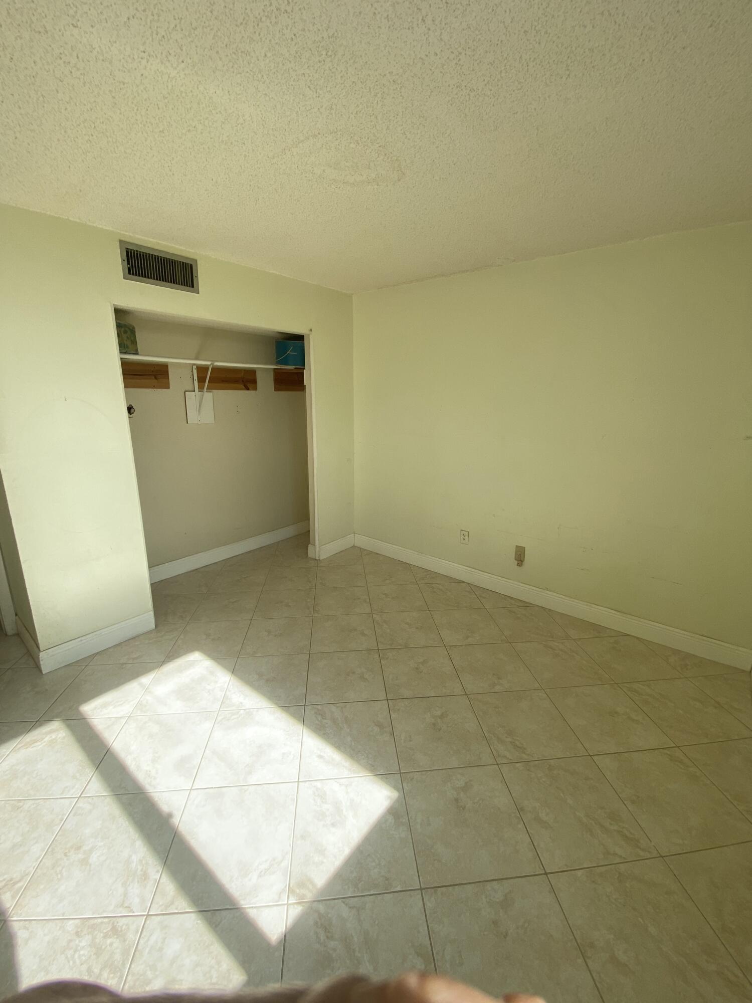 755 Dotterel Road 1304