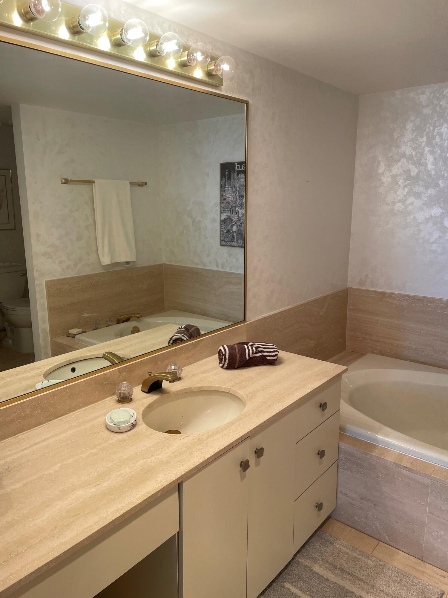 4101 N Ocean Boulevard D 1002