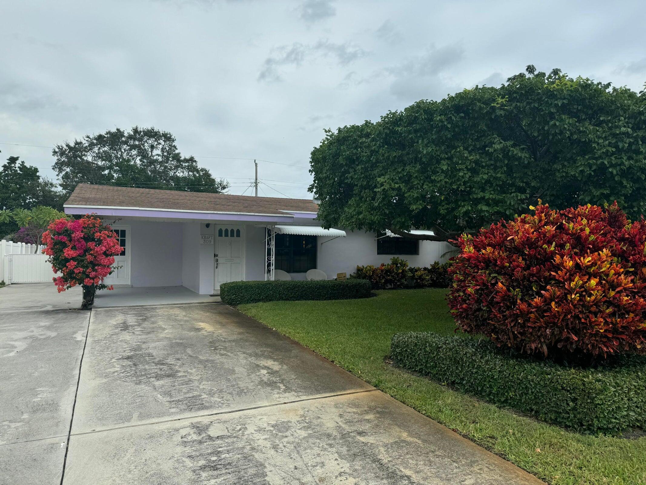 309 SW 3rd Street