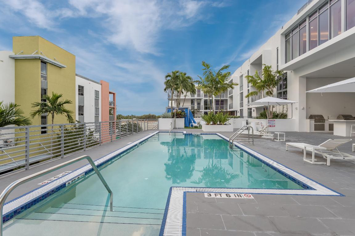 111 SE 1st Avenue 210