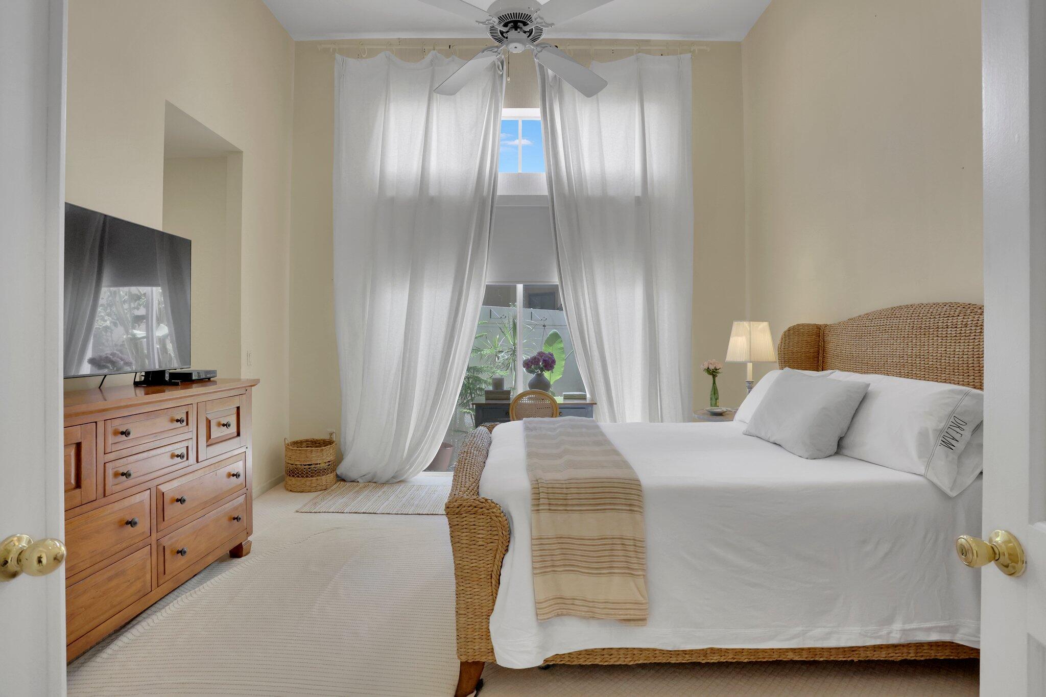 2543 NW 53rd Street