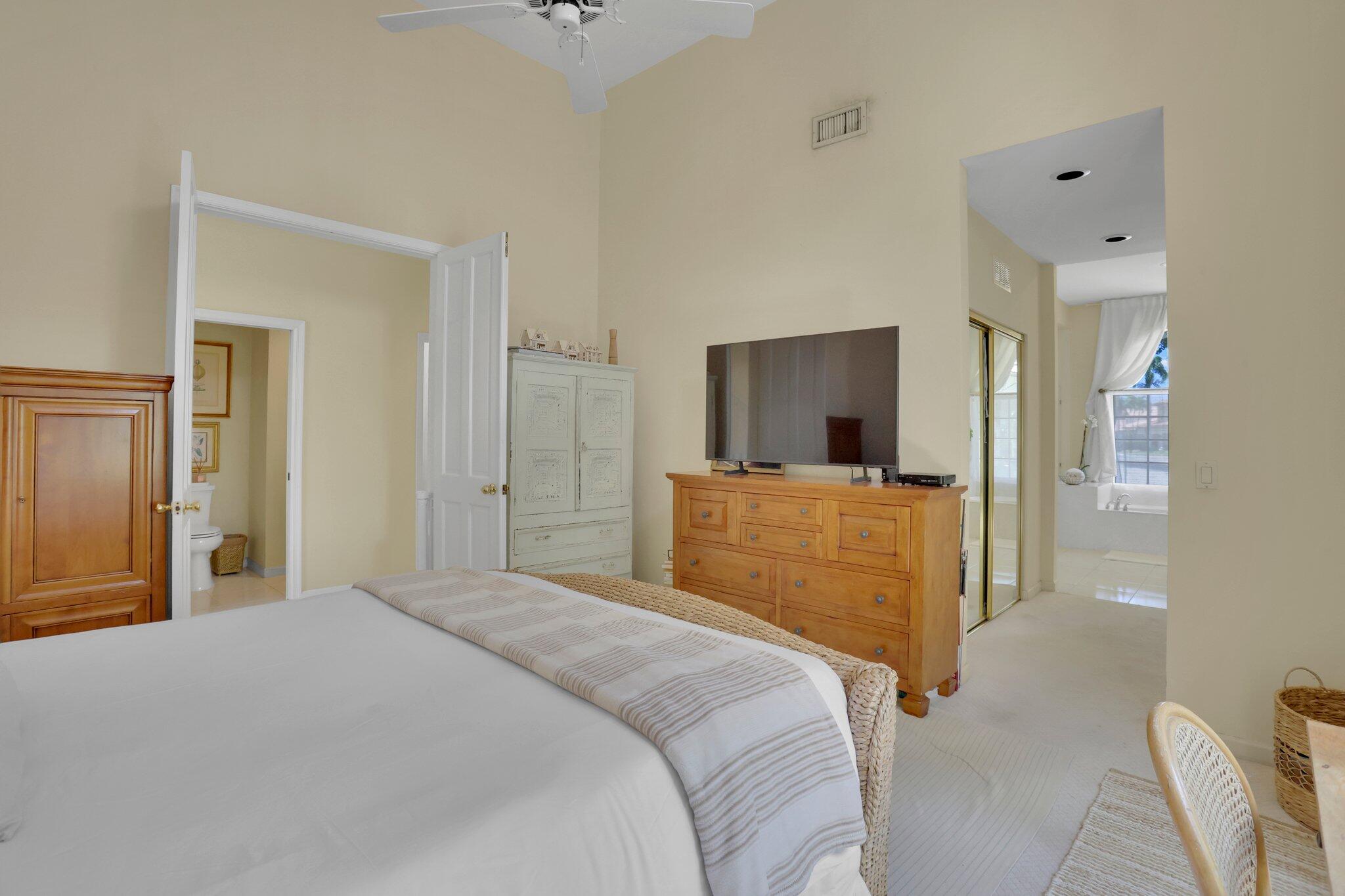 2543 NW 53rd Street