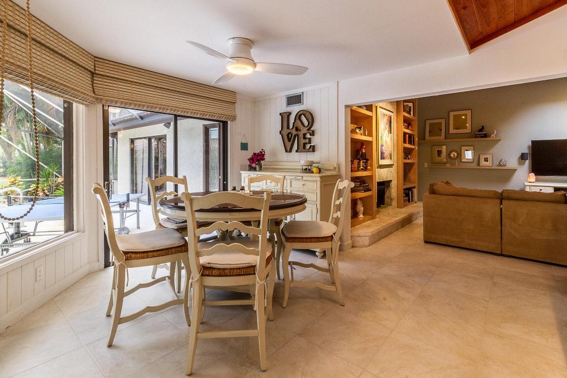 2903 Banyan Boulevard Circle NW