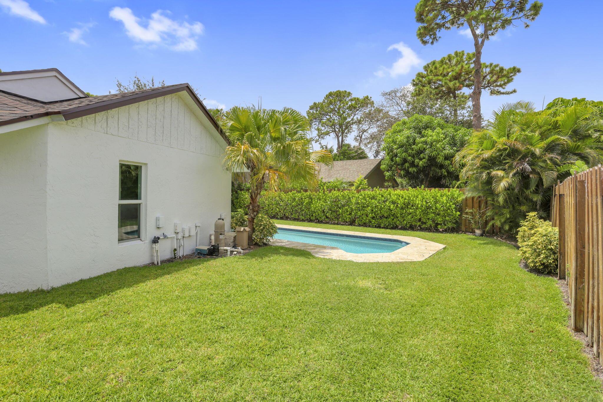 2439 NW 30th Street