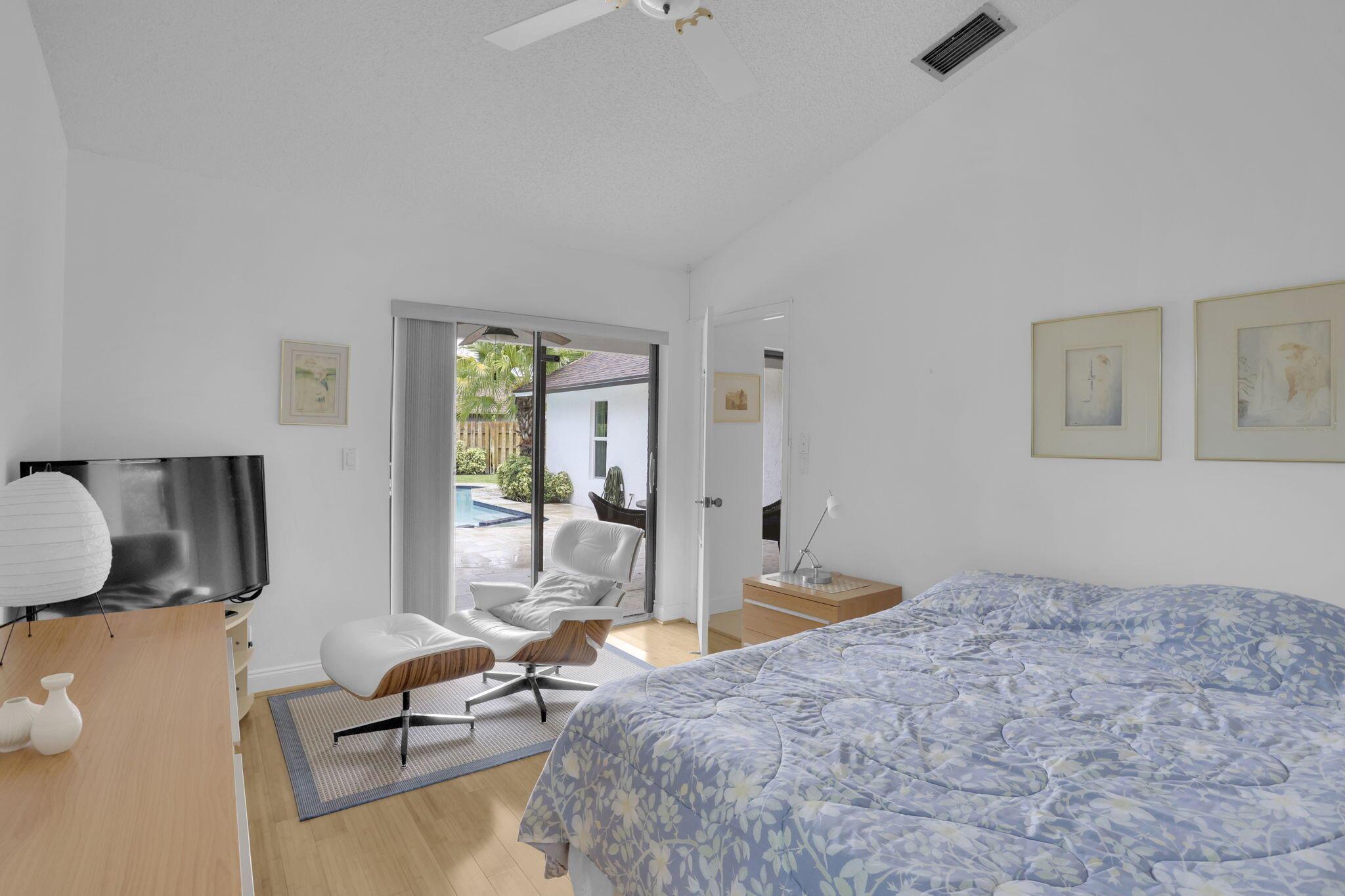 2439 NW 30th Street