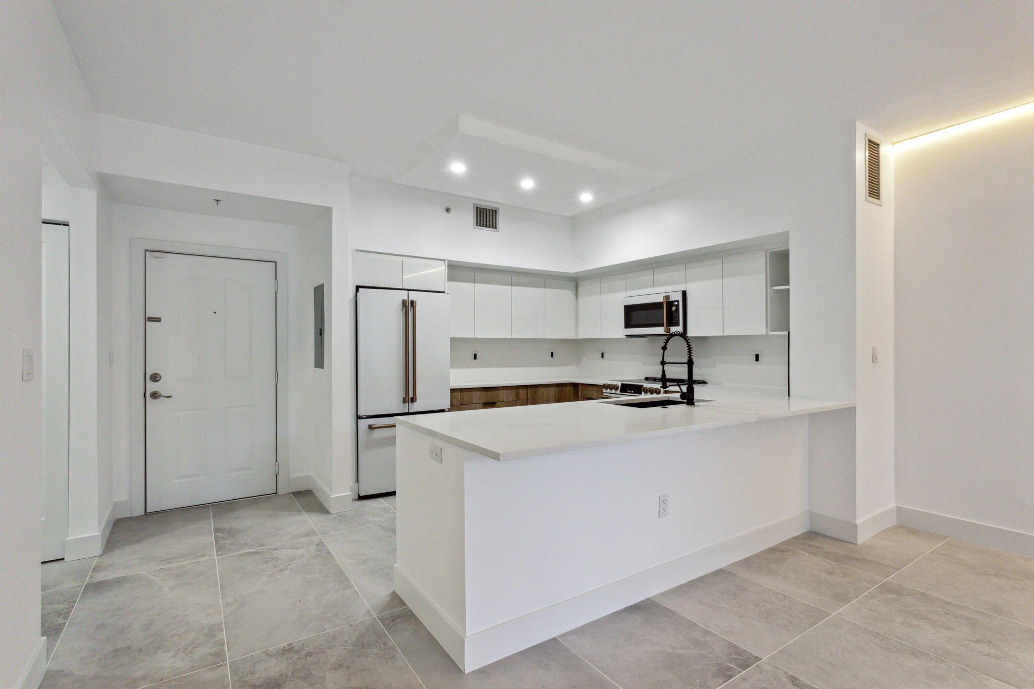 250 NE 3rd Avenue 1416