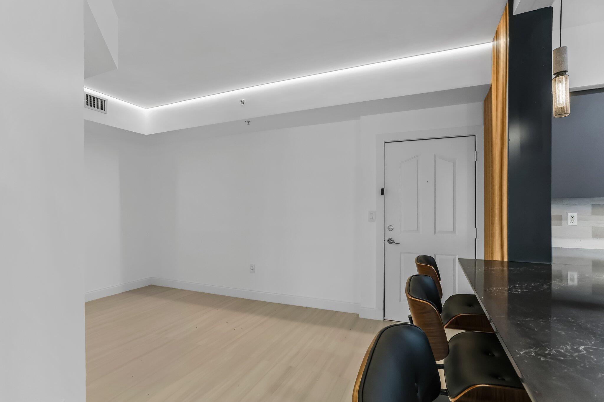 250 NE 3rd Avenue 1414