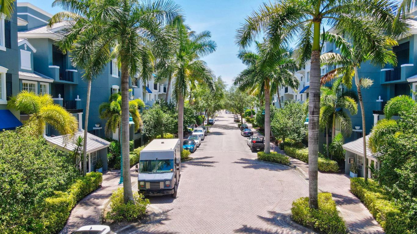 250 NE 3rd Avenue 1414