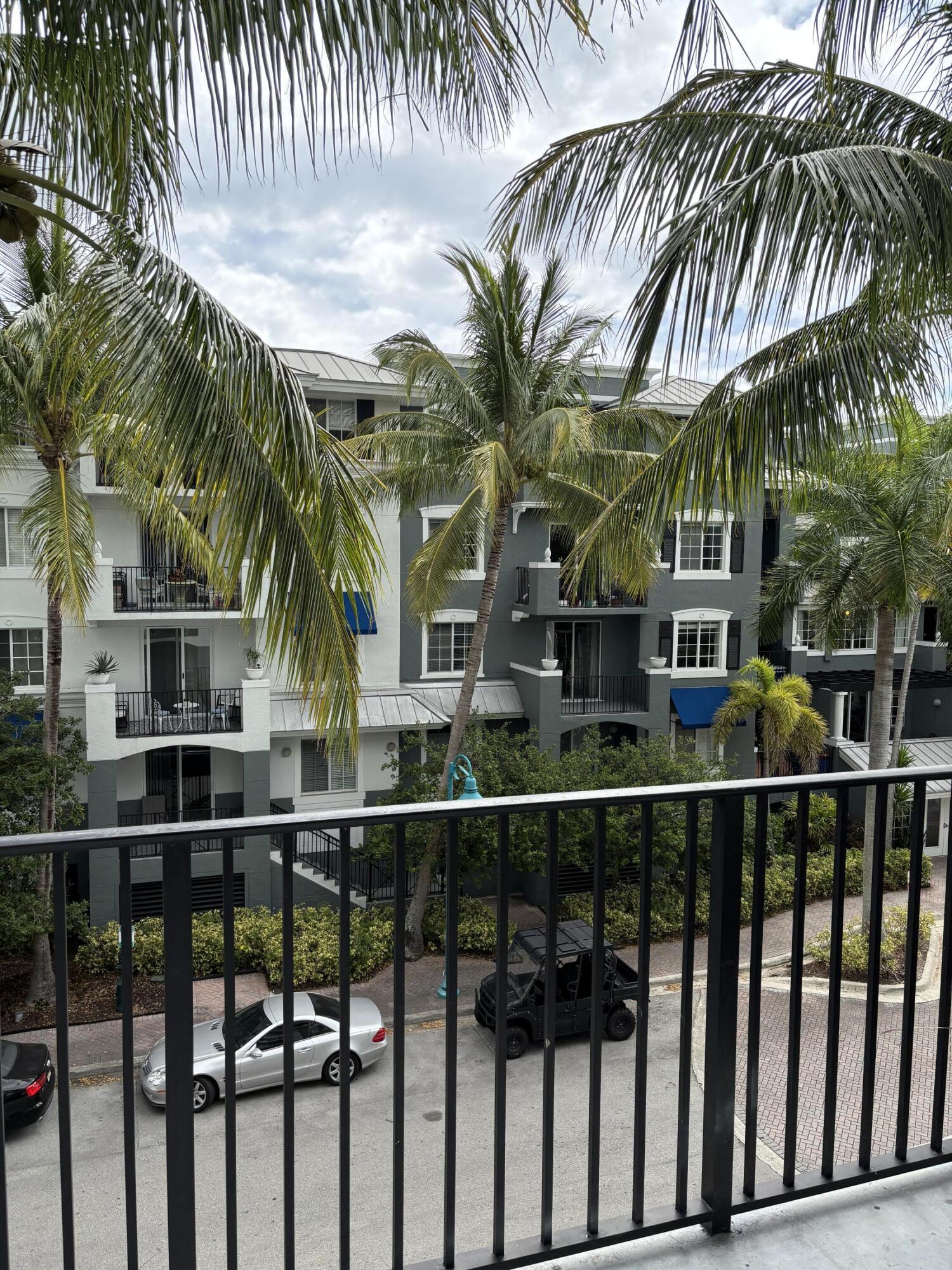 250 NE 3rd Avenue 1414