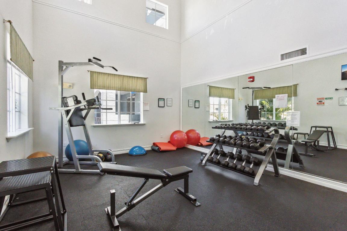 250 NE 3rd Avenue 1414