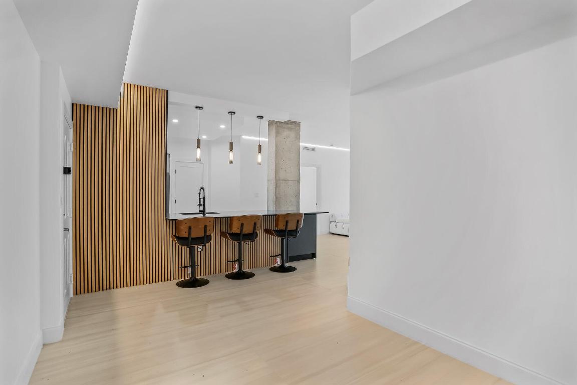 250 NE 3rd Avenue 1414