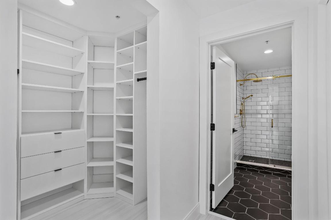 250 NE 3rd Avenue 1414