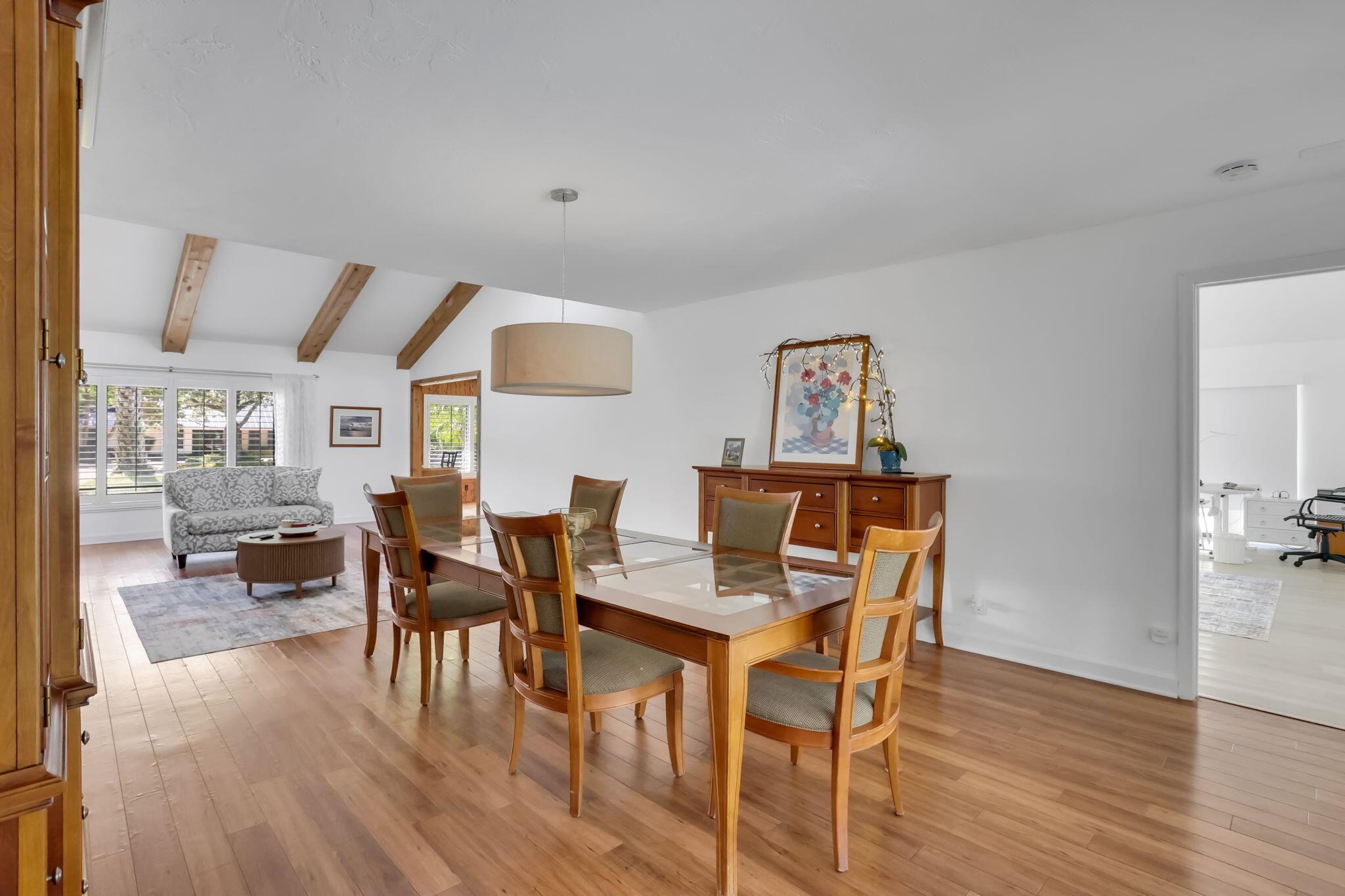 2903 Banyan Boulevard Circle NW