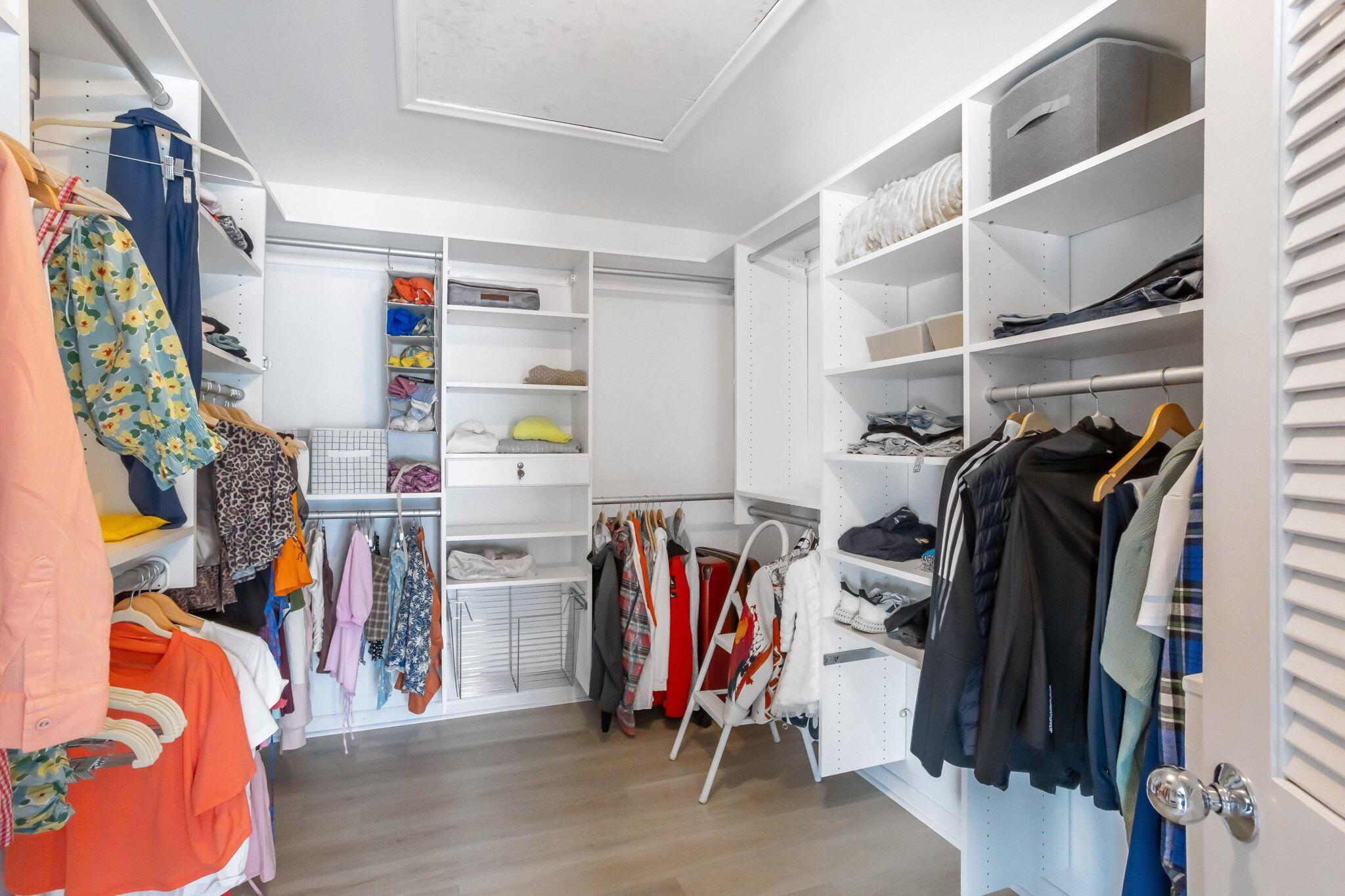 2903 Banyan Boulevard Circle NW